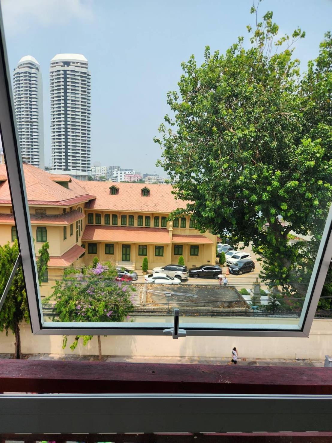 فندق Happio Near Chabad House بانكوك المظهر الخارجي الصورة