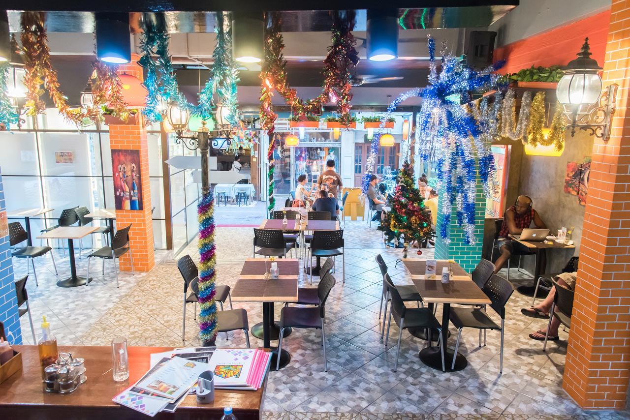 فندق Happio Near Chabad House بانكوك المظهر الخارجي الصورة